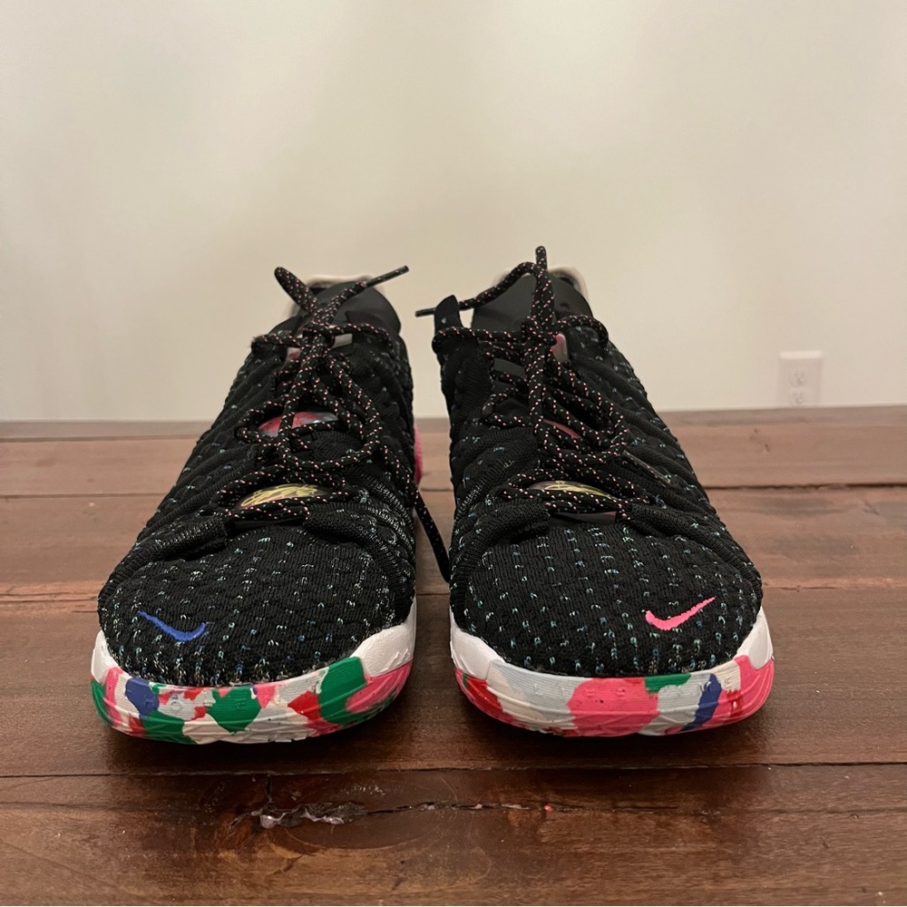 Nike LeBron 18 GS James Gang Black Multicolor Shoes Sneakers in W Size 8, 7y